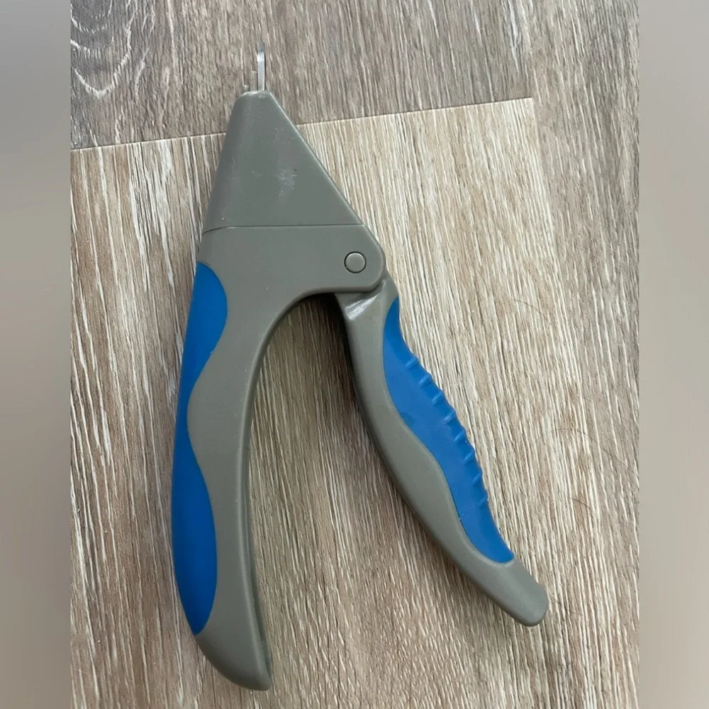 Dog nail trimmers